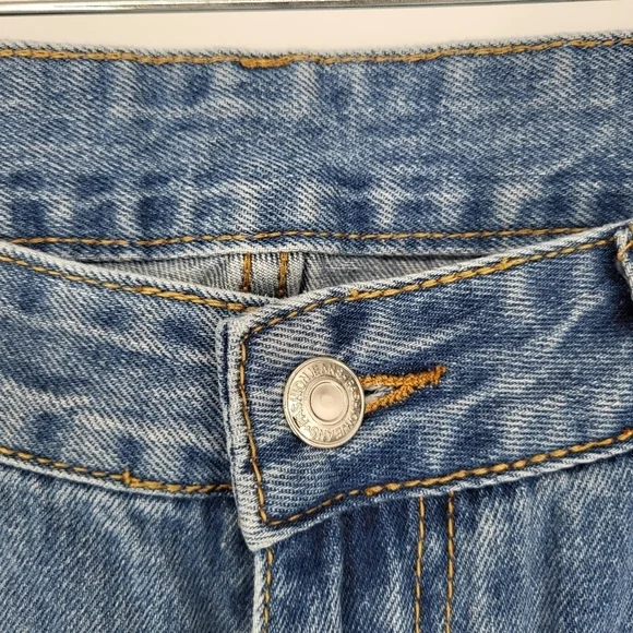 High Rise Wide Leg Jeans Distressed Denim Light Wash Shein Size 30 - Picture 5 of 8